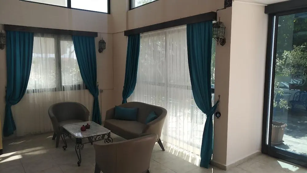 Baris Suite Hotel 쿠사다시